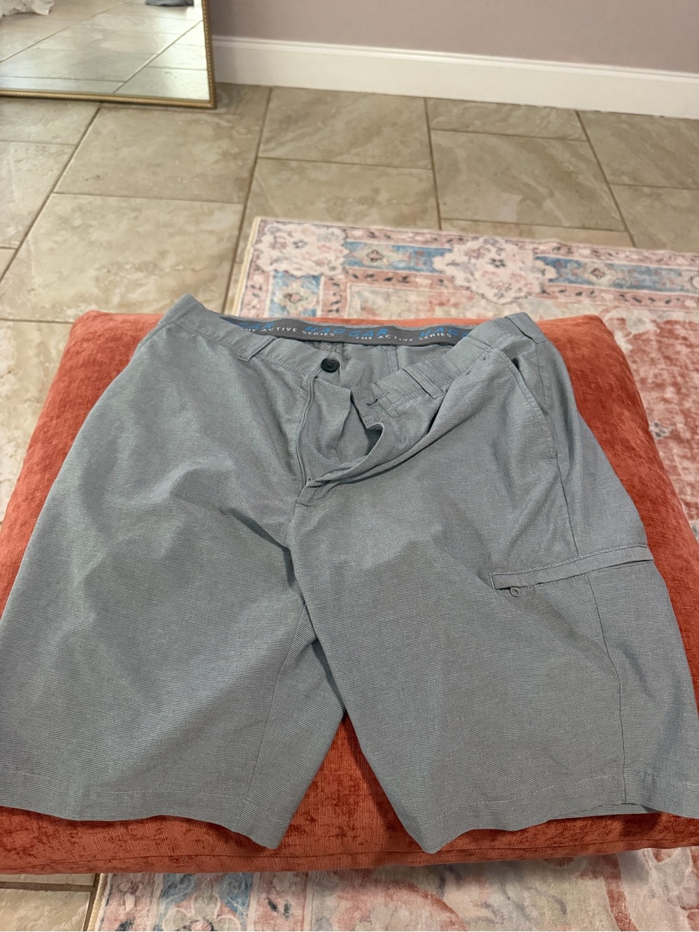 Haggar Men's Light Gray Cargo Shorts